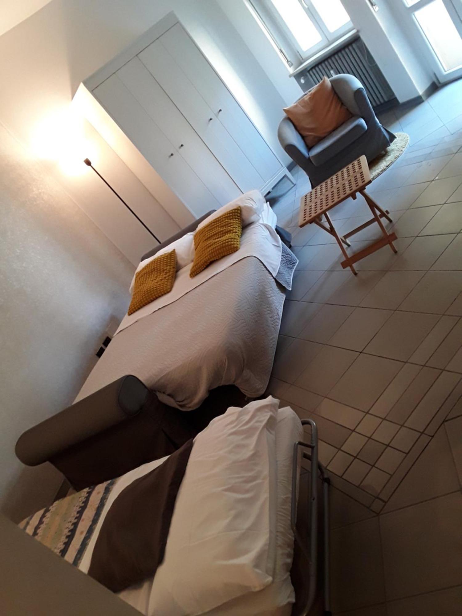 Residenza Locatelli Apartment Verona Bagian luar foto